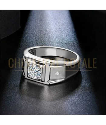 Bague chevalière homme avec la moissanite et deux diamantes pas cher